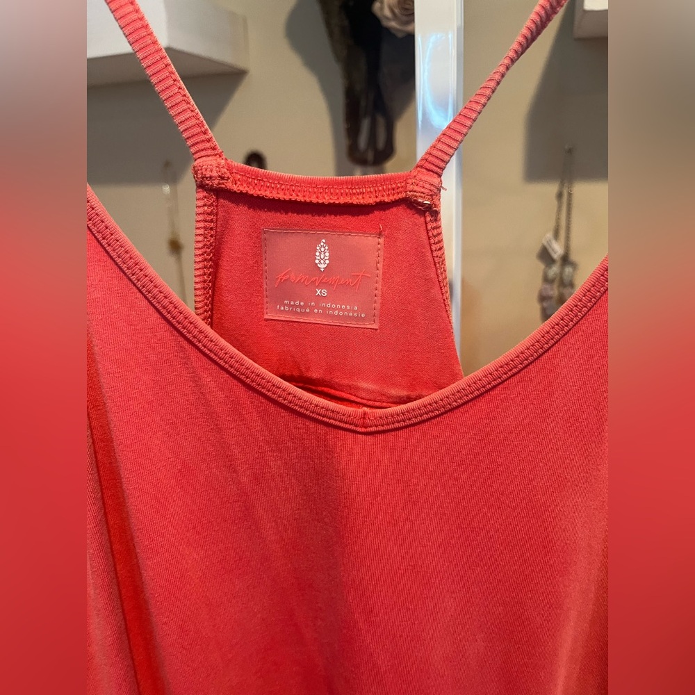 NWT Free Hot Shot Onesie in Red Apple - Discontinued Color - Picture 5 of 6